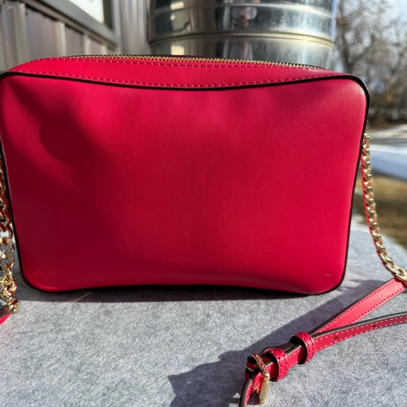 Michael Kors Pink Quilted Crossbody Bag - Picture 3 of 16